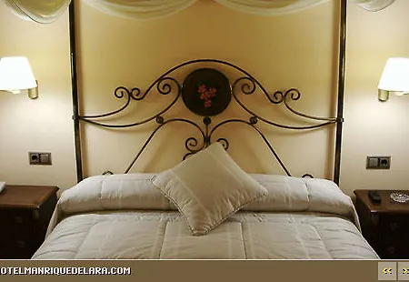 فندق Manrique De Lara 3*