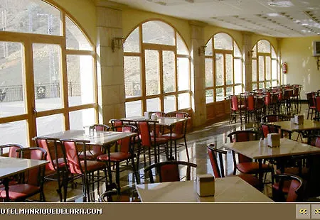 曼里克拉拉酒店 3* San Leonardo de Yagüe