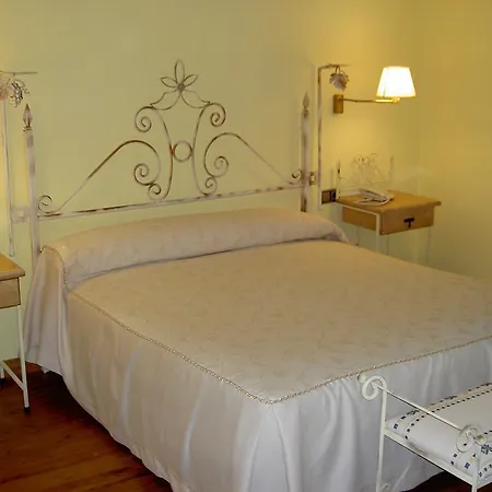Manrique De Lara Hotel 3*