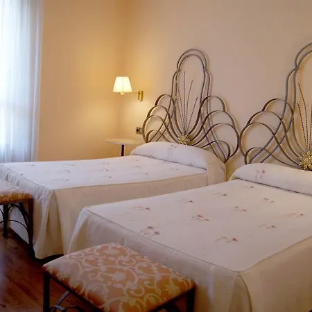 Manrique De Lara San Leonardo de Yagüe