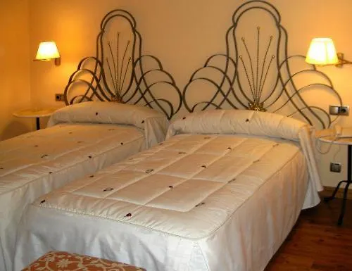 Hotel Manrique De Lara