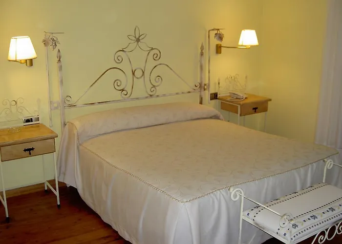 Manrique De Lara Hotel 3*